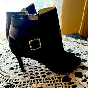 Marc Fisher Black Suede open toe booties. Size 7M